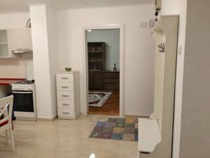 Inchiriez apartment cu 2 camere 