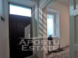 Apartament 2 camere, etaj intermediar, centrala proprie Piata Traian - imagine 3