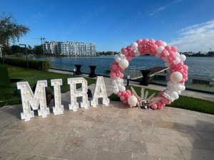 Decoratiuni evenimente, arcade florale, baloane