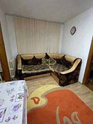 Proprietar închiriez apartament 3 camere 