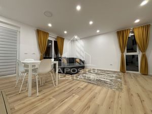 Apartament cu 2 camere, centrala proprie, loc de parcare,zona Soarelui - imagine 2