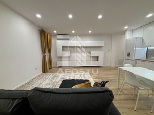 Apartament cu 2 camere, centrala proprie, loc de parcare,zona Soarelui - imagine 4