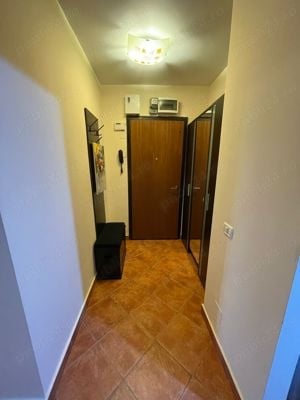 Particular ofer spre inchiriere apartament cu trei camere decomandat