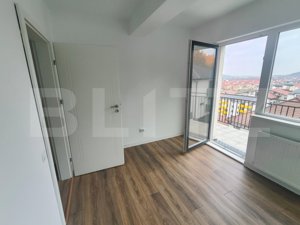 Apartament 2 camere, garaj, panorama deosebita, zona Teilor ! - imagine 9