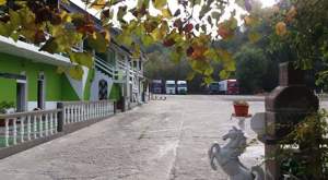 Vand pensiune si hotel la DN7 E81 Pitesti- Rm. Valcea, teren 4ha, 25 euro mp - imagine 9