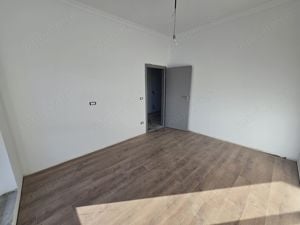 Apartament 2 camere. Decomandat. Terasa mare. Etaj 1. Asfalt. Bloc nou - imagine 3