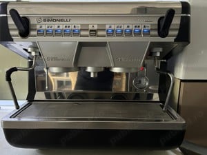 Espressor cafea Nuova Simonelli Appia cu doua grupuri