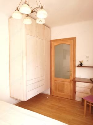 Apartament 2 camere, decomandat,zona Centrala - imagine 13