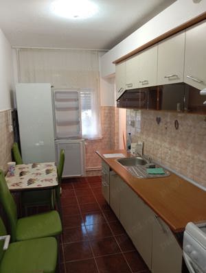 Apartament 3 camere de inchiriat in Vlaicu - imagine 12