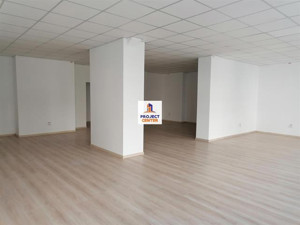 Spatiu renovat, Central, Pitesti - imagine 14