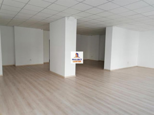 Spatiu renovat, Central, Pitesti - imagine 16