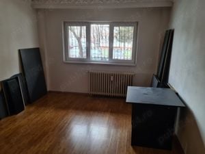 Vând apartament 3 camere Rahova 