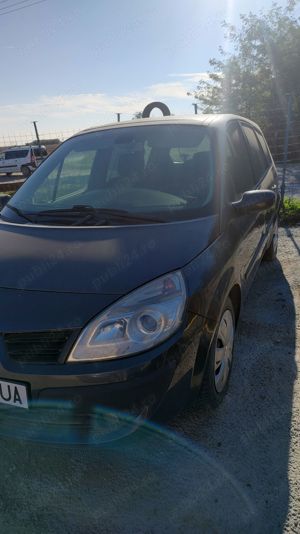 Renault Megane Scenic  - imagine 2 Renault Megane Scenic  - imagine 2