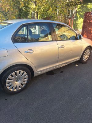 Vand vw jetta  - imagine 4