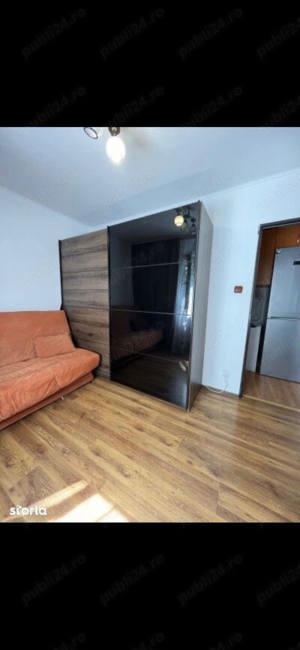 Vand apartament 2 camere sector 4 - imagine 4