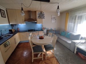 Vanzare apartament cu 3 camere, transformat in 4 open-space, zona Campului - imagine 3