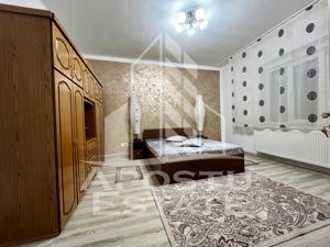 Apartament 2 camere,la casa,curte comuna,zona Dambovita - imagine 3