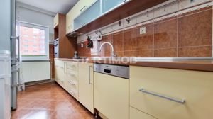 Apartament  mobilat 3 camere Astra 2 parcari - imagine 4