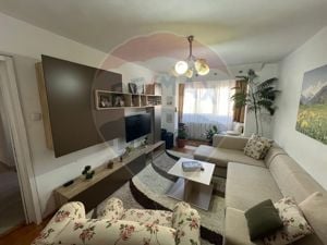 De închiriat apartament 2 camere, Piața Rogerius