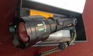 Lanterne led tip Laser noi telezoom afisaj electronic ,raza 700 metri acumulator litiu  - imagine 2