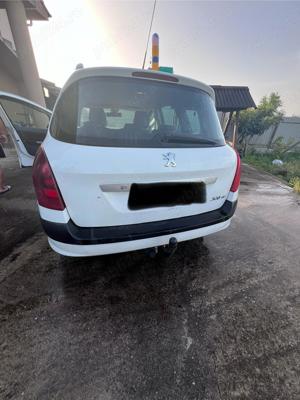 Peugeot 308 SW 2010 - imagine 3 Peugeot 308 SW 2010 - imagine 3