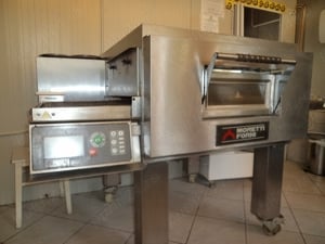 Cuptor tunel Moretti Forni