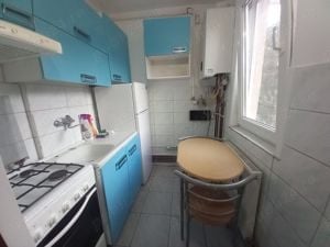 Apartament cu 3 camere de inchiriat