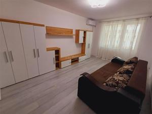 Moldova Noua, Apartament 2 Camere Semidecomandate - imagine 5