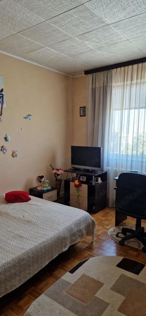 Apartament de vanzare semidecomandat  - imagine 5