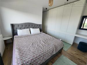 Apartament de trei camere , zona Coresi - imagine 7