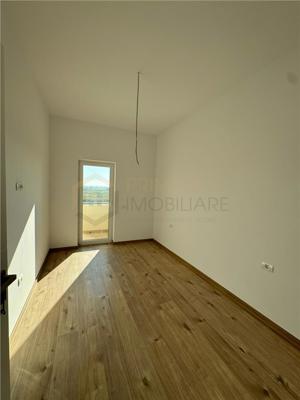 Apartament 3 camere decomandat cu 2 balcoane si loc de parcare – finisat la cheie, bloc nou in Giroc - imagine 9