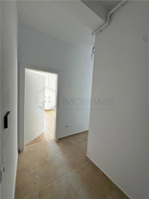 Apartament 3 camere decomandat cu 2 balcoane si loc de parcare – finisat la cheie, bloc nou in Giroc - imagine 4