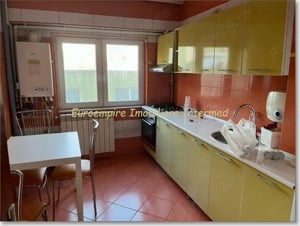 Inchiriez apartament 3 camere zona Tomis 3, 550 EURO+loc de parcare - imagine 2