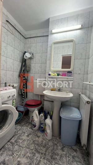 Apartament cu 3 camere, etaj 4 de vanzare, zona Lunei - imagine 7