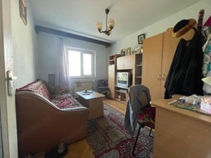 Apartament cu 4 camere de vânzare