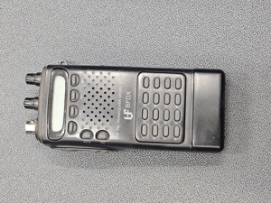 Statie radio VHF FM 215-230 MHZ, radioamatori