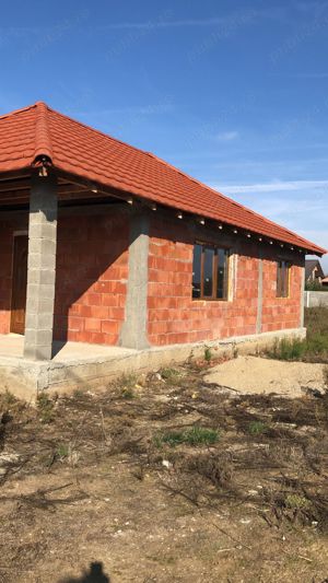 Vind Casa Peciu Nou - imagine 6