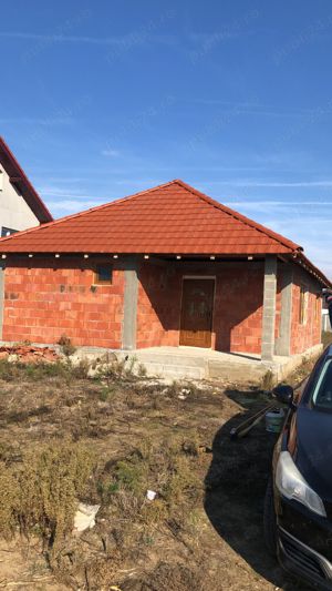 Vind Casa Peciu Nou - imagine 4