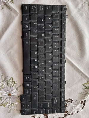 Tastatură laptop Toshiba Satellite L300