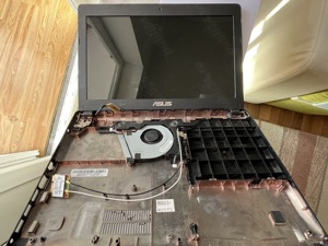  Carcasa + tastatura + Diagonala display 14 inch