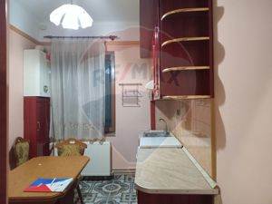 OCAZIE !!!! Apartament 3 camere de vânzare în zona Ultracentral - imagine 10