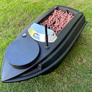 Barca barcuta TOP 2025 GPS Sonar BRUSHED 180 Puncte 15KMH 5,5 KG 800m - imagine 4