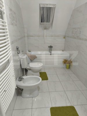 Apartament decomandat 3 camere, 90mp, zona Lac, Radauti - imagine 10