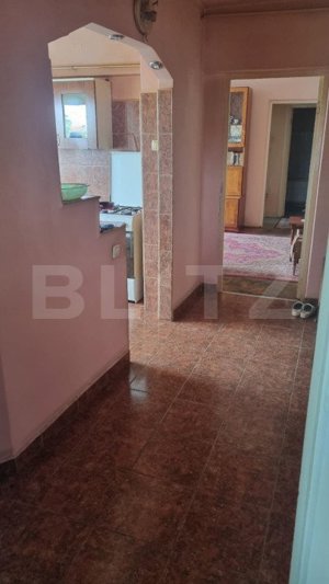 Apartament cu 3 camere, 63,4 mp, zona Micro 16 - imagine 6