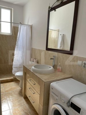 Apartament de vanzare, 3 camere, 66 mp, zona centrala - imagine 11