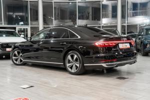 Audi A8 Long 60TFSIe 3.0 Plug-in Hybrid 4x4 - imagine 6