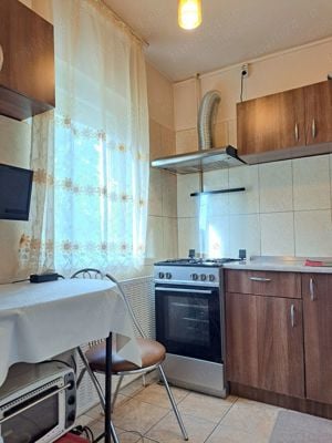 Apartament 1 camera etaj 1 zona Bucovina langa parc, amenajat, mobilat si utilat