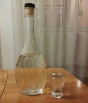 Tuica ( Rachiu ) de tescovina si prune negre( amestecat )