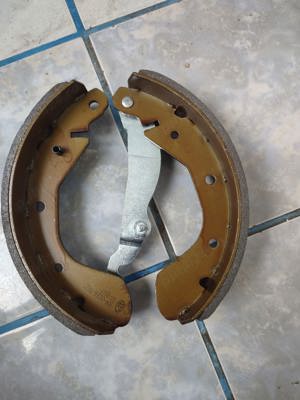 Saboți frânare spate 2017 r13 noi - imagine 4