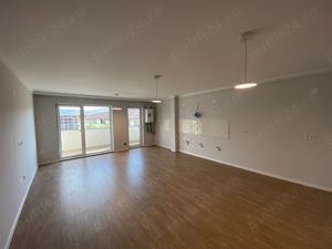 Apartament cu 3 camere, finisat nou, zona Eroilor - imagine 2